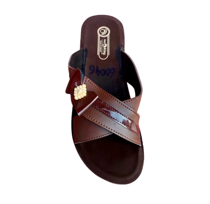 Women's Slippers Model 043