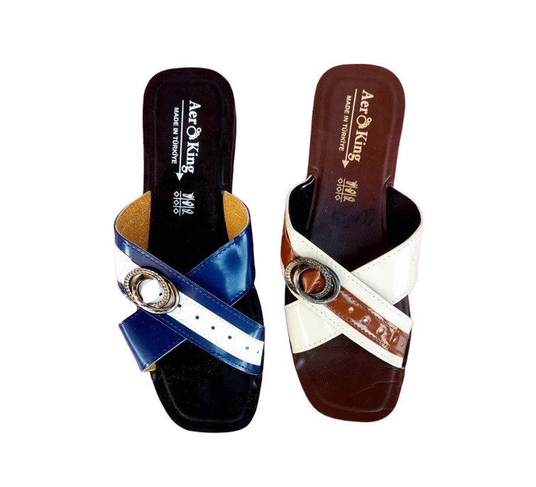 Women's Slippers Model 061