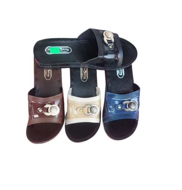 Slippers Models 055